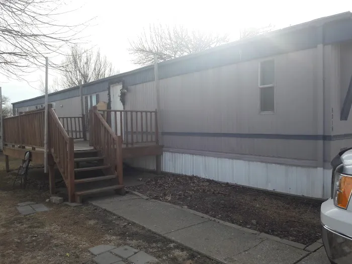 Pin Oak Pointe Mobile Home Park Picture 4