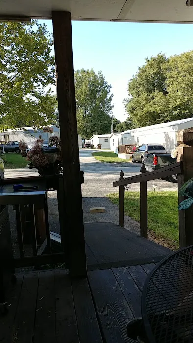 Tee-Kay Mobile Home Manor Picture 7