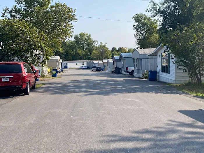 Tee-Kay Mobile Home Manor Picture 8