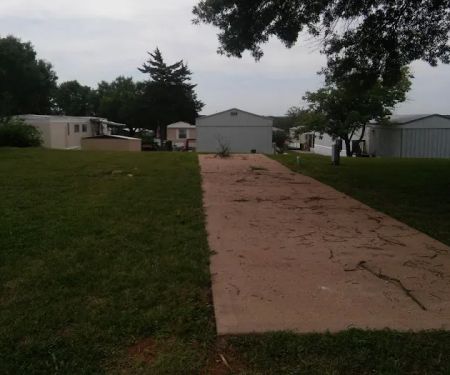 Crest Manor Mobile Home Estate