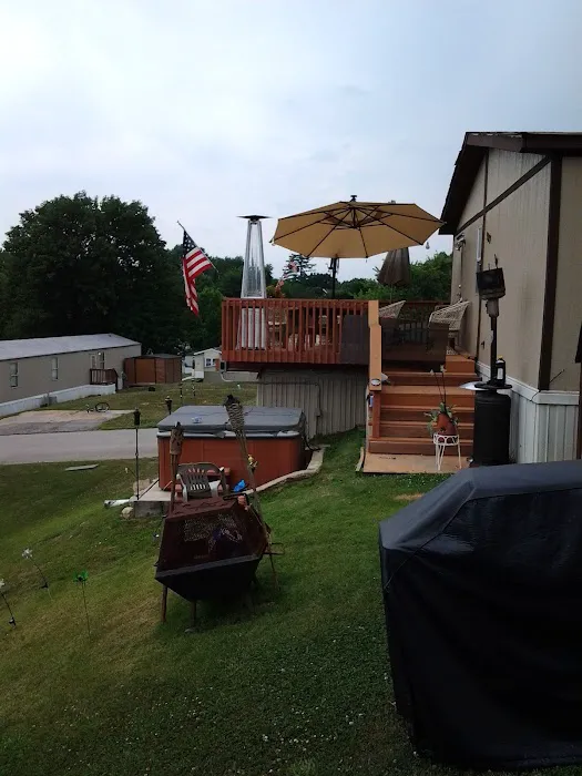 Crest Manor Mobile Home Estate Picture 6