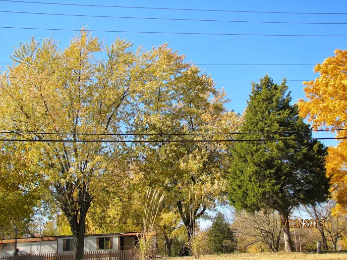 Golden Acres Mobile Home Community-Arnold Fenton Barnhart Imperial MO area Picture 5