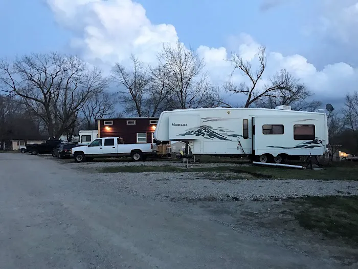 Whiteman RV and Mobile Home Park Picture 1