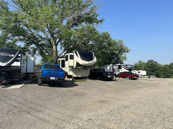 B-2 RV PARK Picture 1