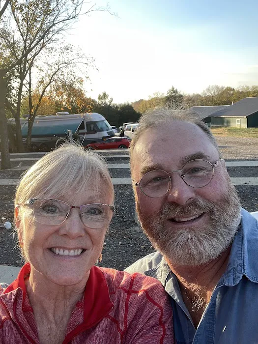 B-2 RV PARK Picture 4