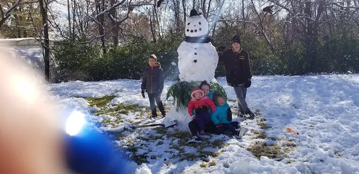 Mark Twain Mobile Home Park Picture 1