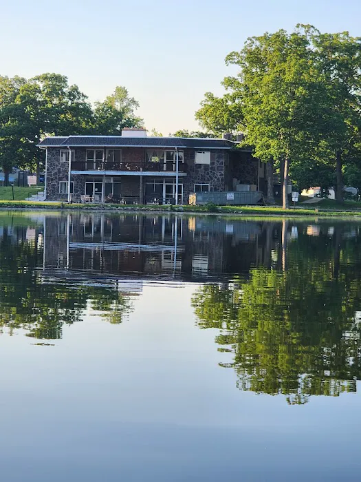 Lakeview Estates Mobile Home Park Picture 4