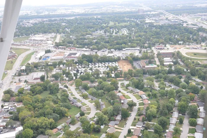 Oak Leaf Estates Mobile Home Community Picture 2