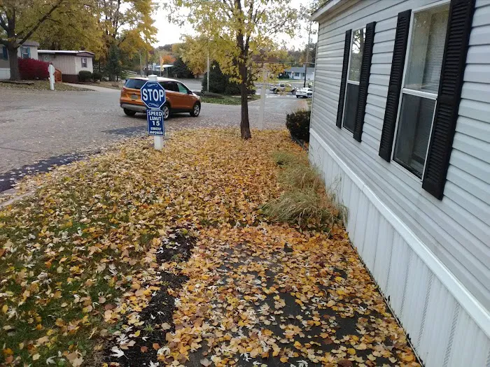 Sunnydale Mobile Home Park Picture 7