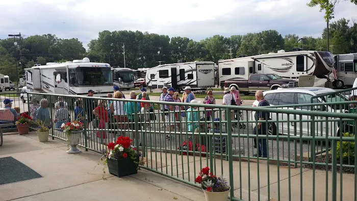 Sundermeier RV Park Picture 9