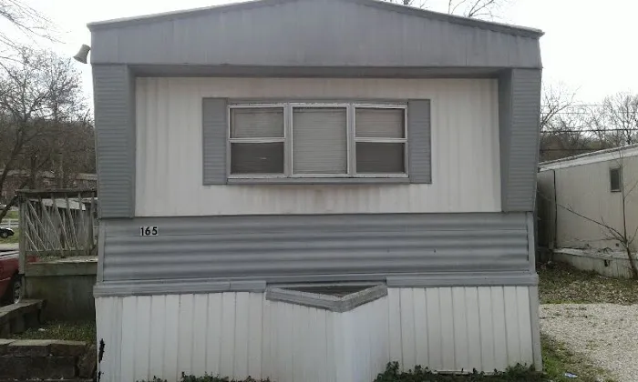 Romaine Commons Picture 1