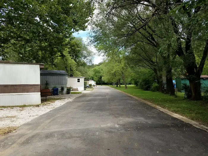 Romaine Commons Picture 2