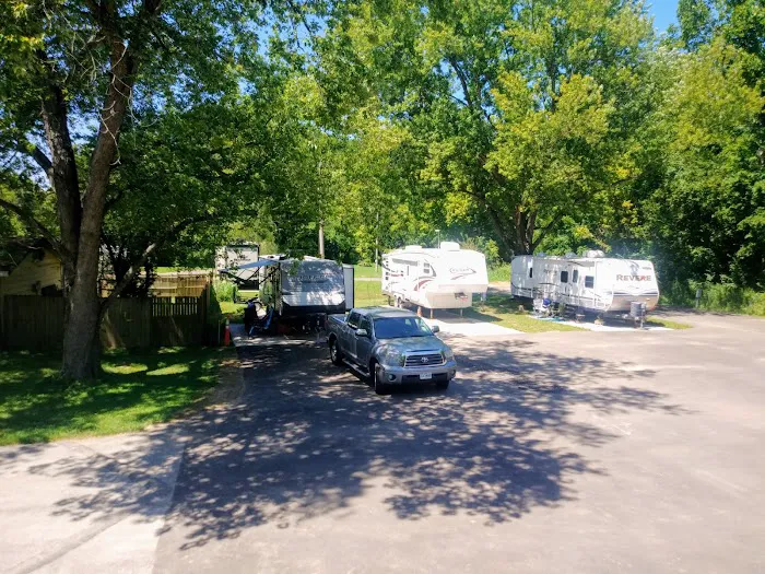 Babs RV Park Picture 10