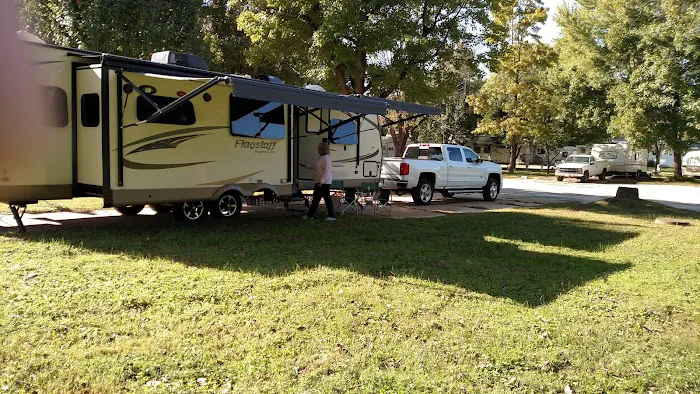 Belleville RV & Mobile Home Park Picture 3