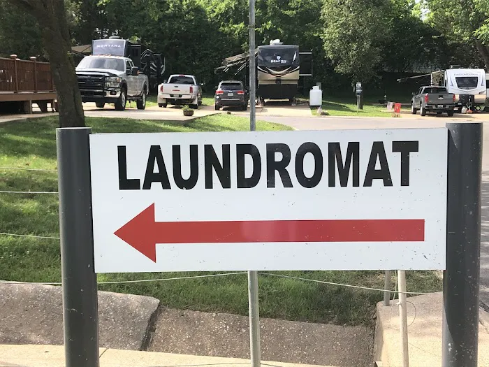 Covered Bridge RV Park & Storage Picture 3