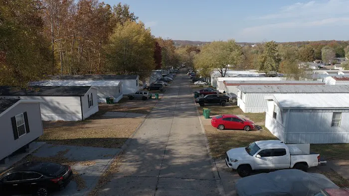 Landmark Manor Picture 1