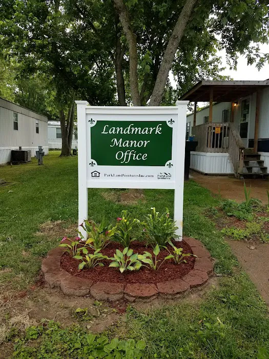 Landmark Manor Picture 7