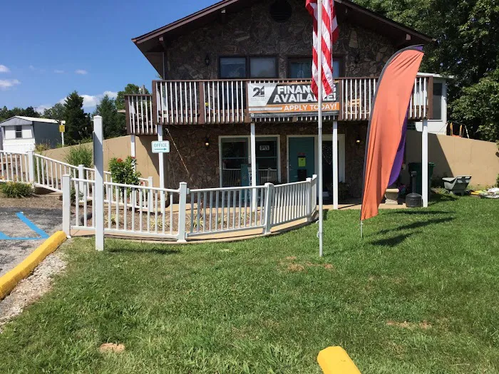 Rex Aire Ct Mobile Home Park Picture 8