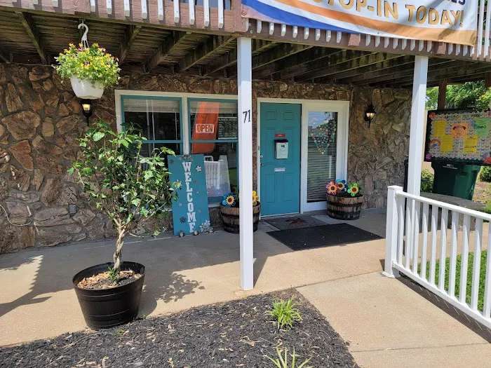 Rex Aire Ct Mobile Home Park Picture 10