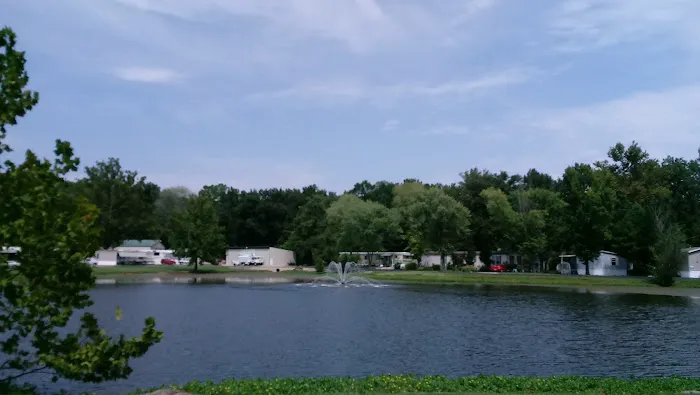 Lakeside Manor Picture 2