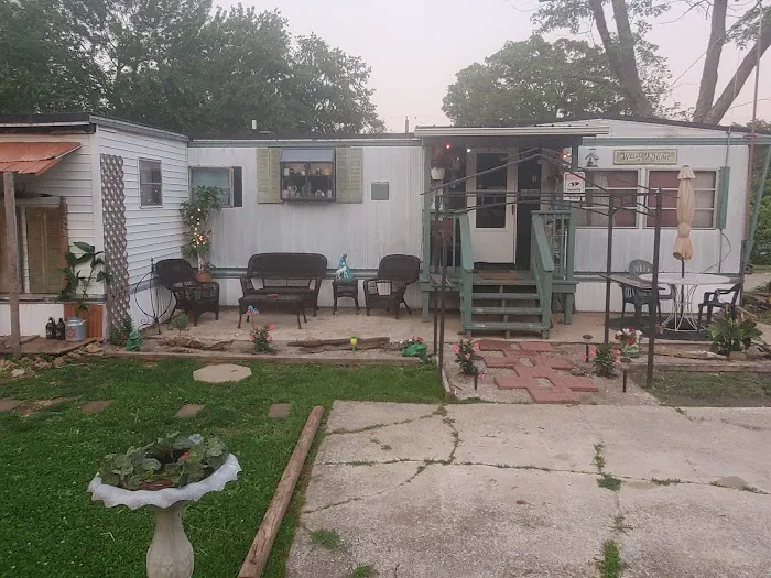 Twin Gables Mobile Home Comm Picture 1