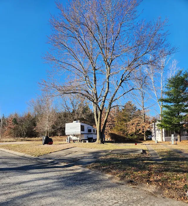 Lakeside Estates Mobile Home and RV Park Picture 3