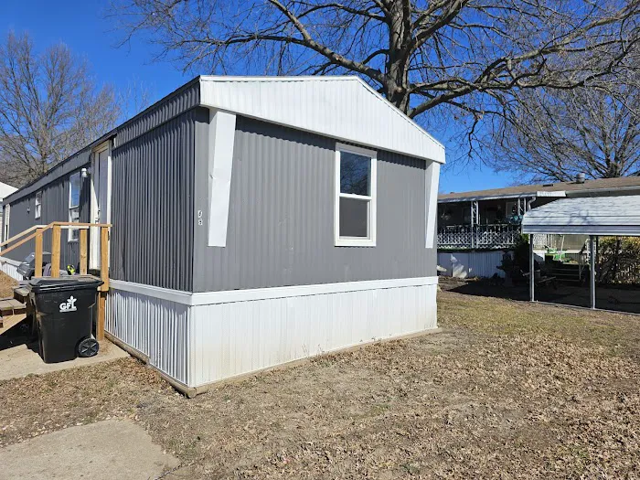 Four Seasons Village Mobile Home and RV Park Picture 2