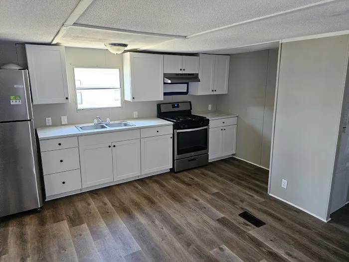 Four Seasons Village Mobile Home and RV Park Picture 1