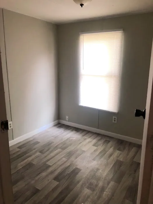 Marshall Estates Mobile Home Park Picture 6