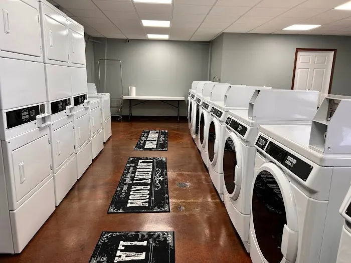 Peculiar Park Place RV Park Picture 2