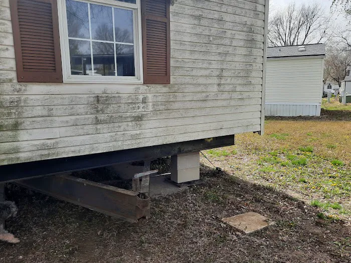 Oasis Mobile Home Park Picture 8