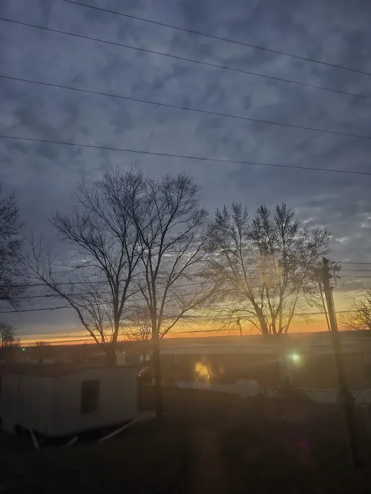 Crown Mobile Home and RV Park Picture 6