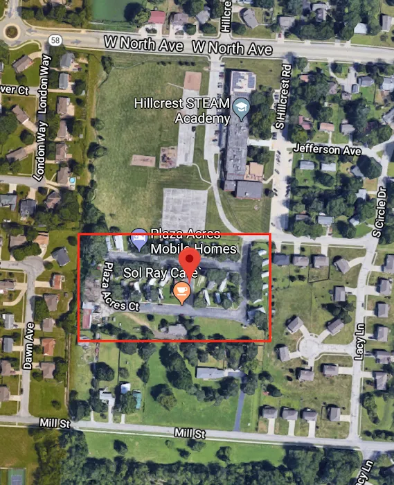 Plaza Acres Court Picture 3