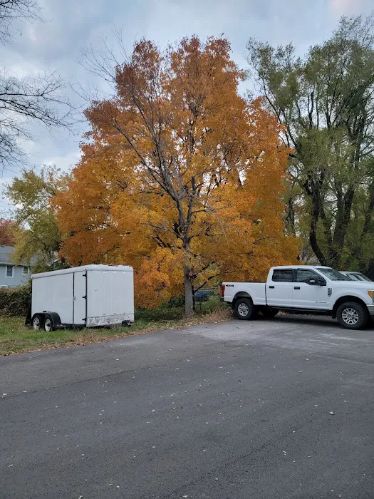 Plaza Acres Court Picture 5