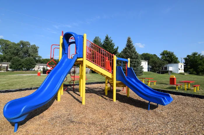 Springdale Lake Manufactured Home Community Picture 9