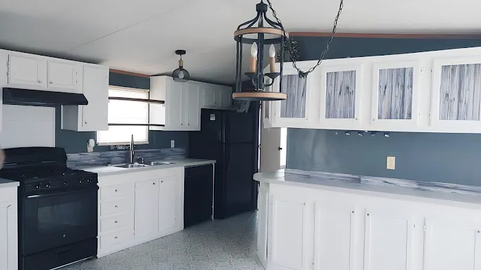 Peaceful Homes Mobile Home Park Picture 10