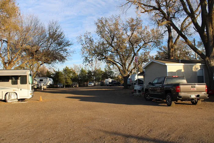 Cottonwood Grove RV Park Great Bend, Kansass Picture 3