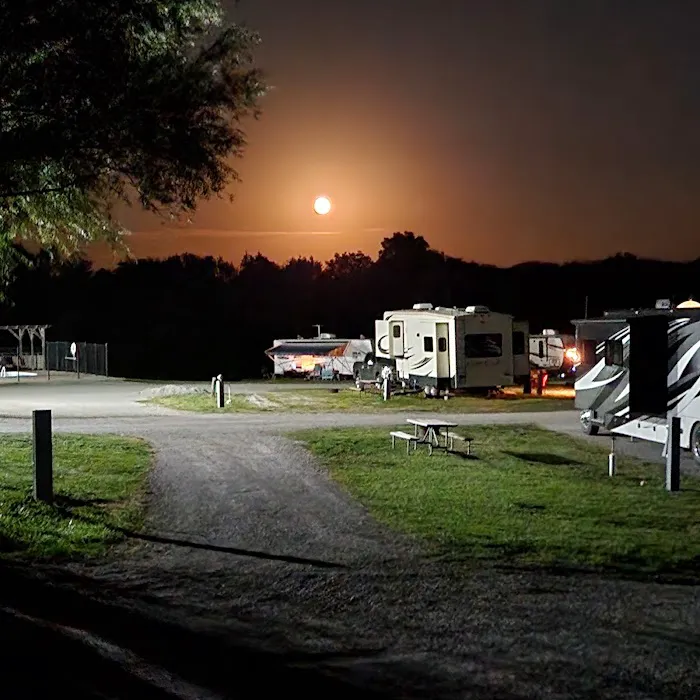 The Great Escape RV Park & Campground Picture 5