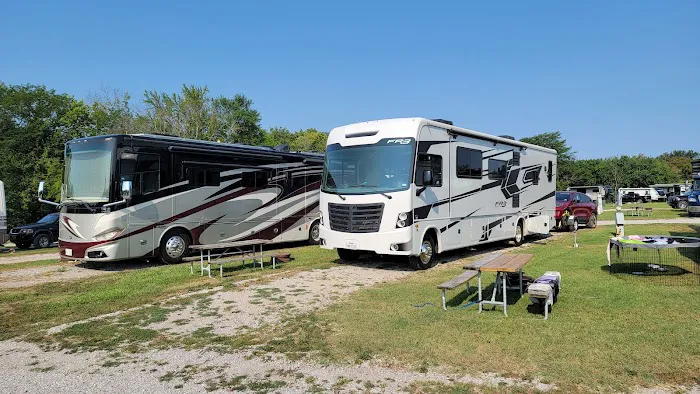 The Great Escape RV Park & Campground Picture 8