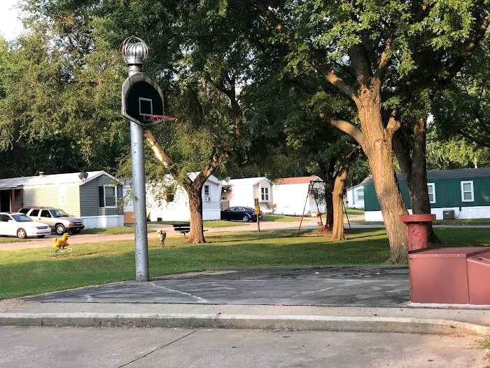 Acres Estates Mobile Home Park Picture 1