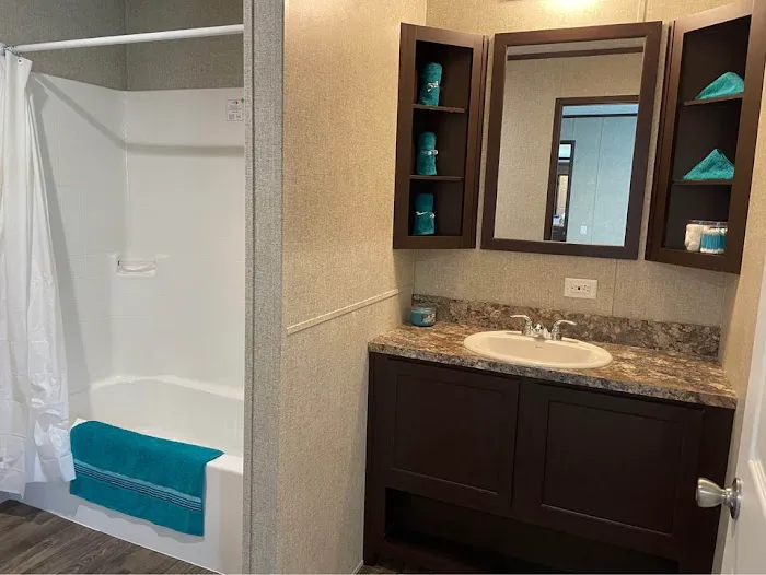 Midwest Manufactured Home Community Picture 2