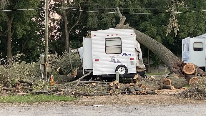 Stadium Park & Campground Picture 7