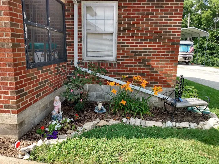 Autumn Falls mobile home Park Picture 7