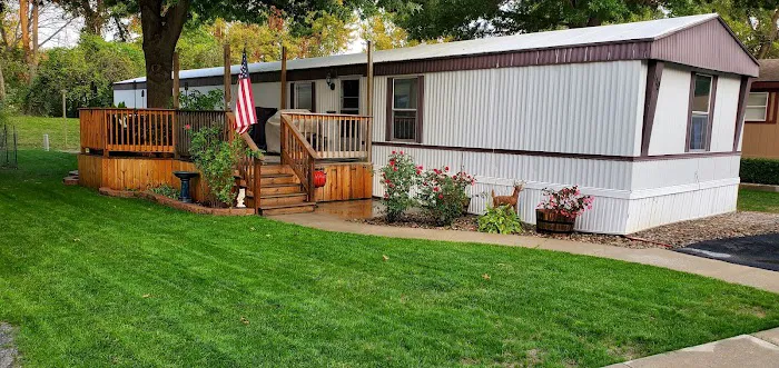 Valley View Village Picture 9