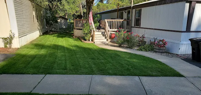 Valley View Village Picture 10