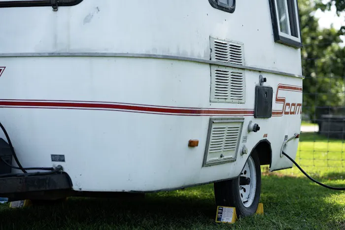 RV N The Vines KC Picture 5