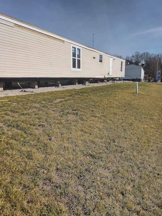 Ryan Manor Picture 2