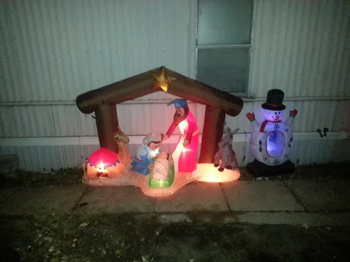 Ryan Manor Picture 5