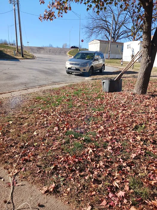 Colonial Village Picture 2