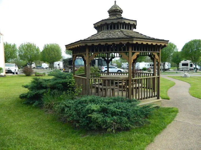 Cottonwoods RV Park Picture 1